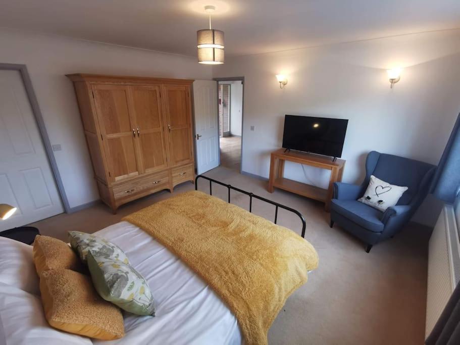 Twyngaer, A Spacious 3 Bedroom Bungalow Sleeps 5 Knighton  Kültér fotó